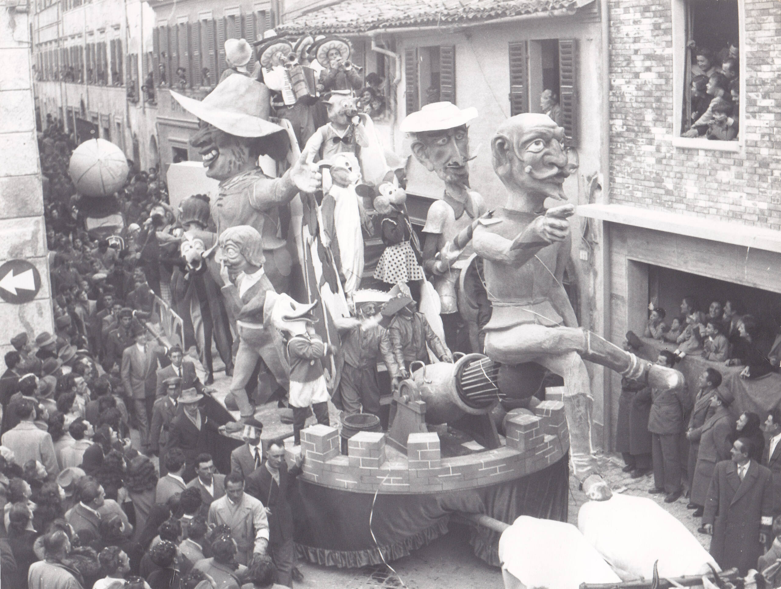 Foto storica del Carnevale di Fano